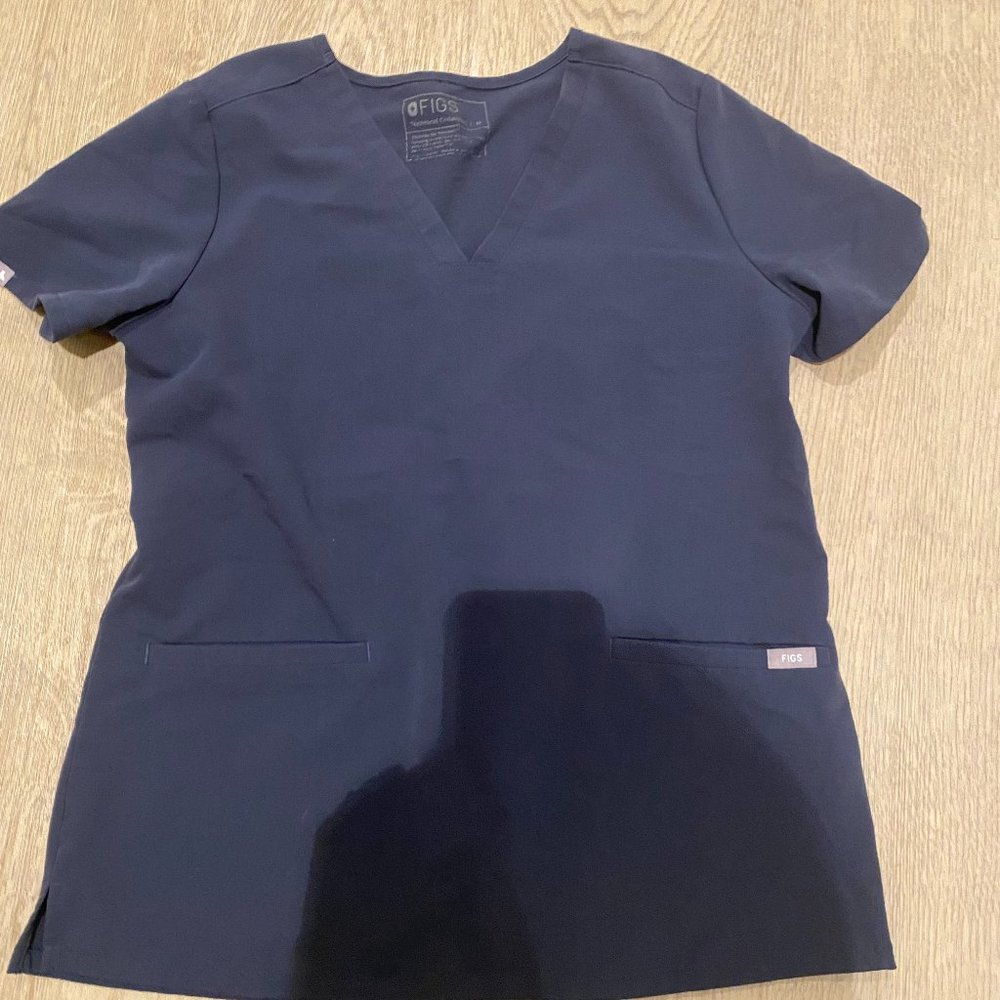 Scrub top
